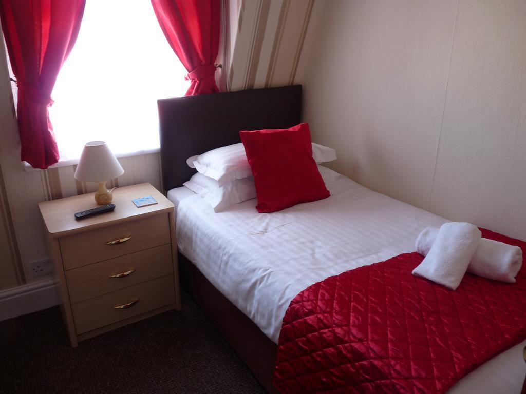 The Cumbrian Hotel Blackpool Exterior photo